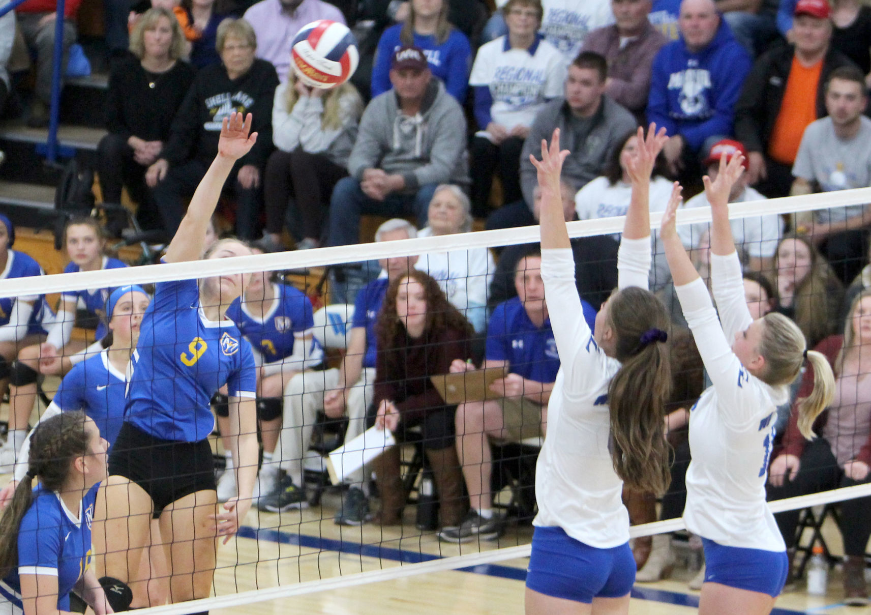 McDonell volleyball at Clear Lake 10-31-19